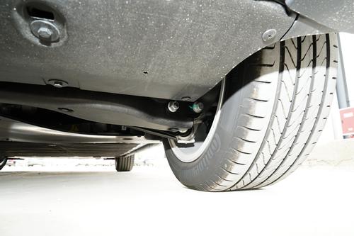 续航415km+斑马车机，后驱架构配五连杆后悬，MG4 EV值得入手吗？