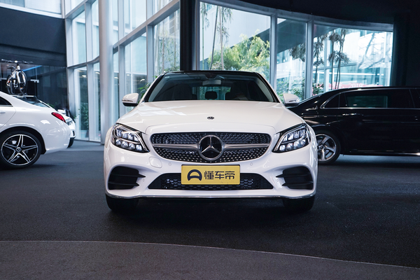 奔驰C级 2019款 C 260 L 4MATIC 运动版最高车速(km/h)_基本信息图