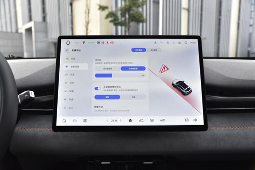 长安这次真没藏拙，标配L2级智驾，增程/纯电任选，这车家用够香