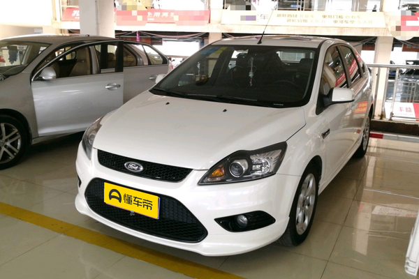 福克斯 2014款 两厢经典 1.8L 手动酷白典藏版厂商_基本信息图