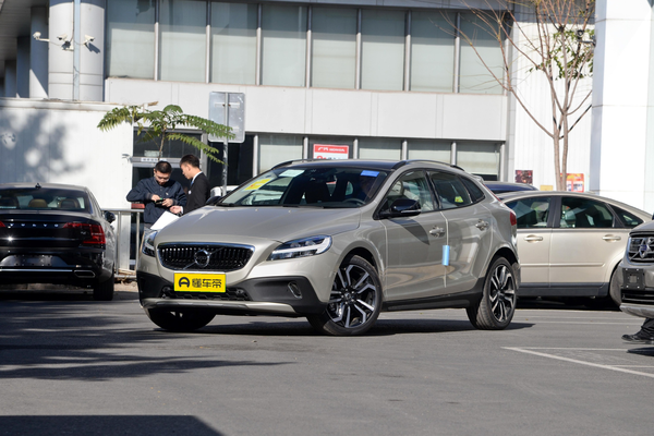 沃尔沃V40 2018款 Cross Country T3 智雅版厂商_基本信息图