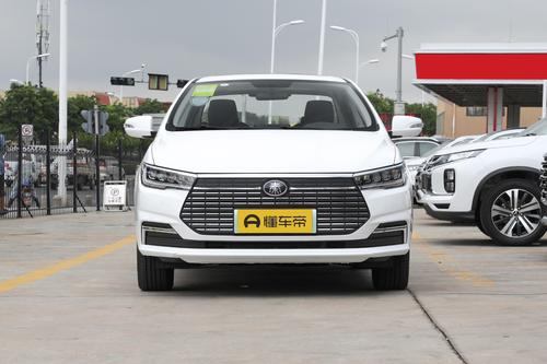 实用且续航长，小编实测比亚迪秦EV