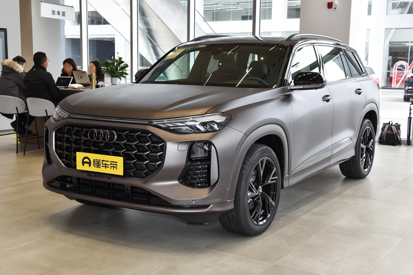 奥迪Q6 2024款 45TFSI quattro 逐云版 飞骑套装 7座厂商_基本信息图