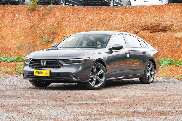 雅阁 2025款 锐·T动 260TURBO 尊贵版厂商_基本信息图