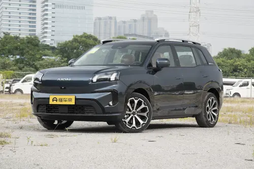广汽发力，13万多抄底650kmSUV，配3C快充，买家用SUV看看这款
