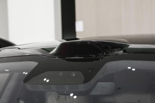 试驾蔚来ET7：空间大，动力足，续航705km，关键还带高阶智驾