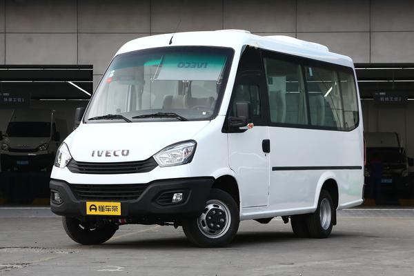 依维柯欧风 2021款 3.0T手动M3-39C营运客车高顶后双胎电动门F1C驱动方式_底盘/转向图