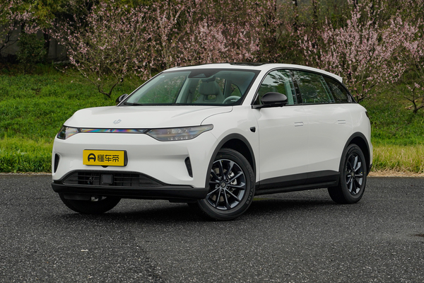 零跑C11 2023款 500舒享版厂商_基本信息图