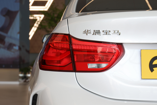 宝马入门级轿车，降幅8.79万，配三缸发动机，你会为了品牌选择吗图6
