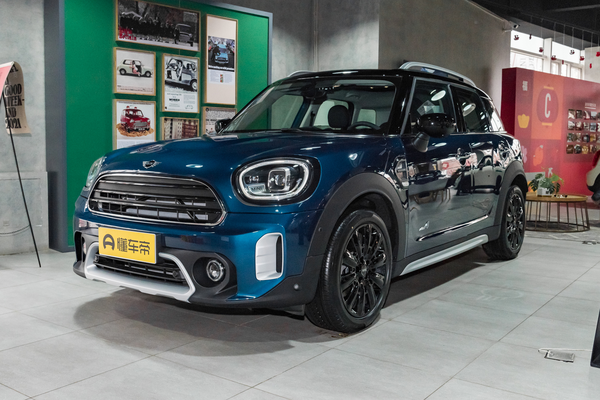 MINI COUNTRYMAN 2021款 1.5T COOPER ALL4 拉古纳蓝限量版行李舱容积(L)_车身图