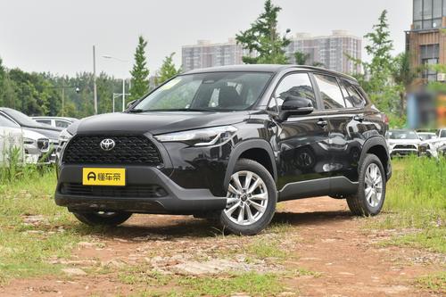 丰田加入价格战，配置丰富，油耗低，卡罗拉锐放值得入手吗？