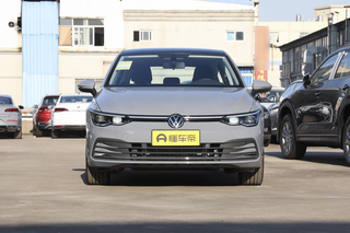 15万左右的购车预算？导购解析：一汽大众高尔夫 VS 上汽大众ID.3图1