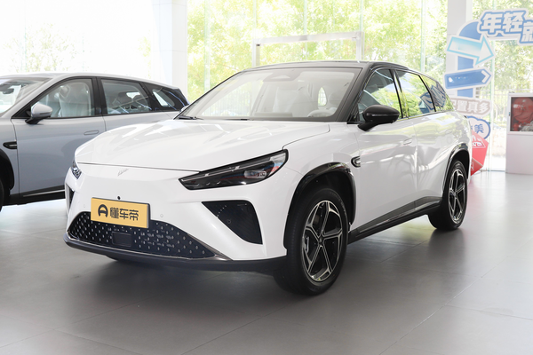 哪吒L 2024款 增程版 310闪充版厂商_基本信息图