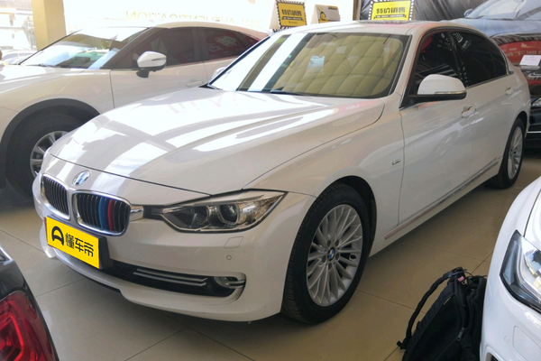 宝马3系 2015款 320Li 豪华设计套装燃料形式_发动机图