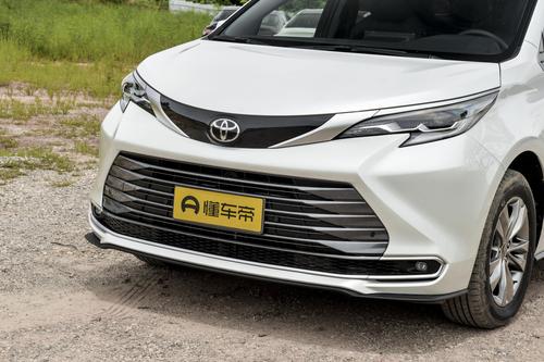 考虑性价比？丰田赛那哪款车型更合适，优惠完裸车不到30万元