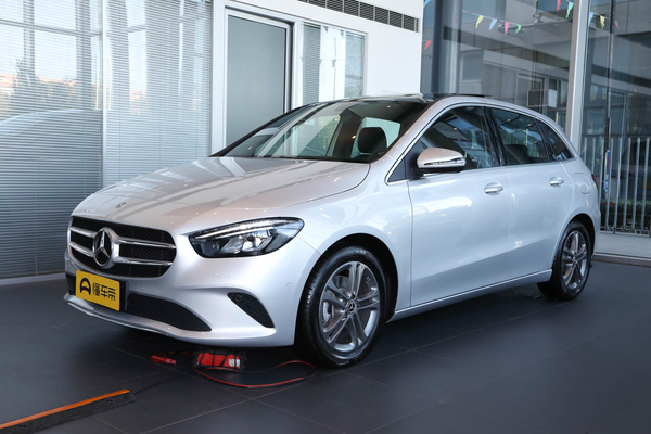 奔驰B级 2020款 B 200 动感型厂商_基本信息图