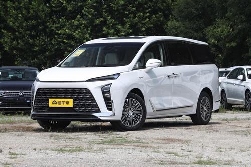 别克GL8陆尊PHEV：配1.5T插混，轴距超3米，适合家用