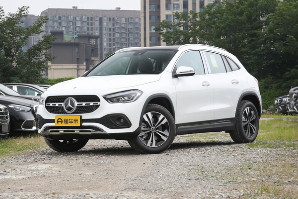 奔驰GLA 2022款 GLA 220厂商_基本信息图