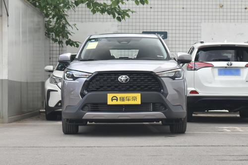 卡罗拉锐放：评测双擎车型，最小转弯半径5.2米！