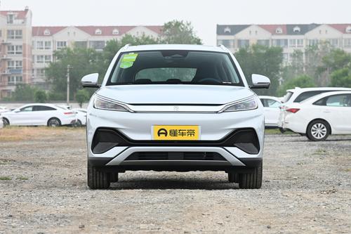 紧凑级SUV可考虑比亚迪元PLUS，纯电续航达510km，四轮独悬