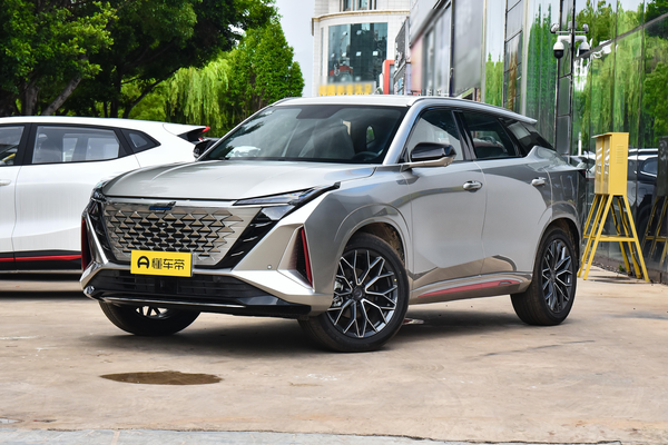 长安欧尚Z6 2023款 蓝鲸 1.5T DCT智酷型厂商_基本信息图