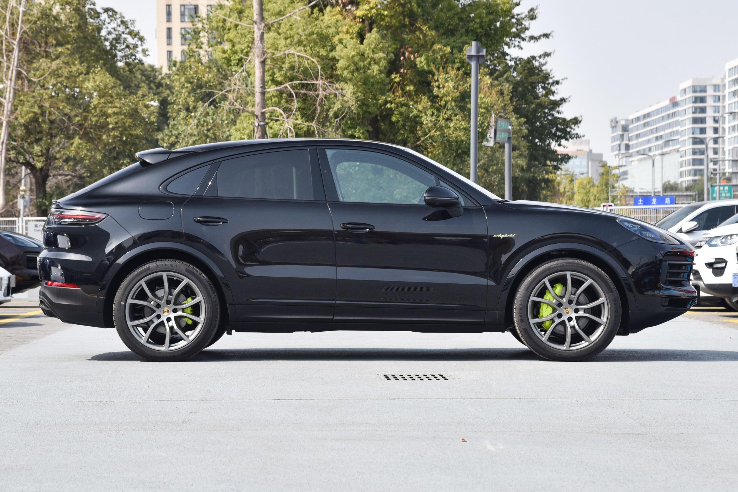 Cayenne Coupé EHybrid 2023款 Cayenne EHybrid Coupé 2.0T 铂金版图片_保时捷_7/60