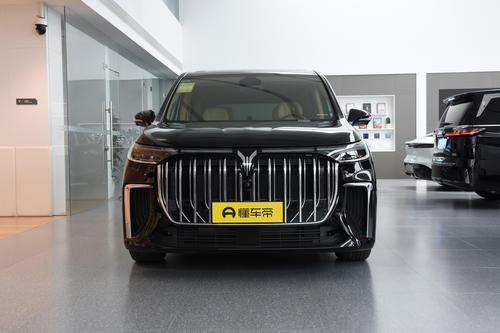 岚图梦想家PHEV：大七座定位，提供对开式侧滑门家用表现如何？