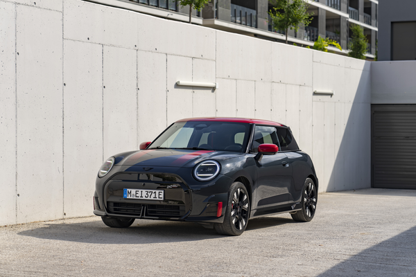 电动MINI JCW(进口) 2025款 JOHN COOPER WORKS厂商_基本信息图