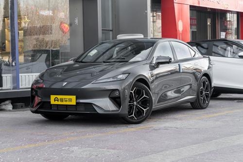 新车 | 搭深蓝AD PRO智驾系统/15.19万元起，新款深蓝L07增程版实车