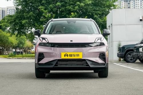 领克06：1.5T动力+7挡双离合，油耗6.55L，家用如何？