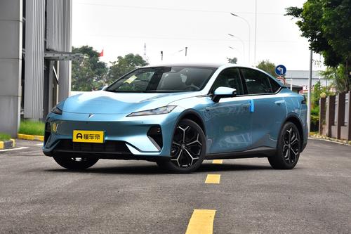 轴距2米9，6.2秒破百，续航530km，深蓝L07值得一看！