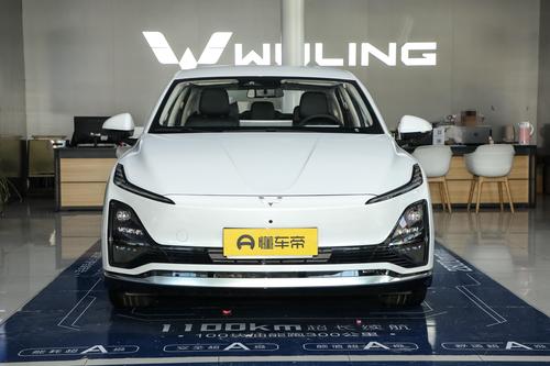 轴距2800mm，续航510km，四轮独悬，售价10.98万，试驾五菱星光EV