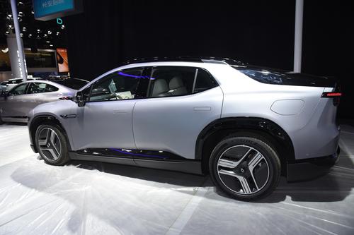 长安“可变SUV”上市！自研智驾+英伟达芯片，19.99万起售！