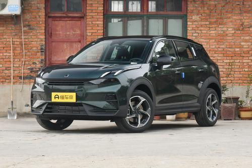 售12.86万元，1.5T+7DCT，油耗6.55L，轴距2640mm，适合年轻人