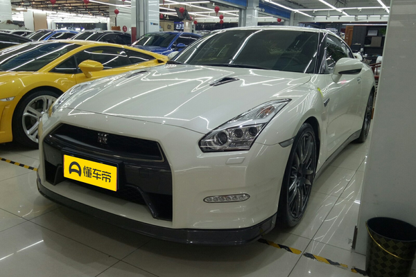 日产GT-R 2015款 3.8T 动感酷黑内饰版厂商_基本信息图