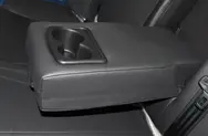 后排中央扶手