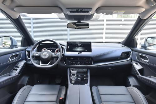 搭载奔驰同源发动机，全新第三代逍客售价13.99万元起