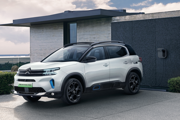 天逸 C5 AIRCROSS PHEV 2022款 BEYOND 1.6T PHEV 光辉岁月版厂商_基本信息图