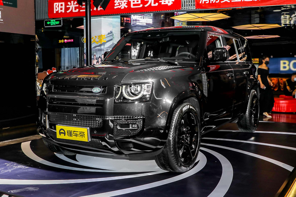 卫士 2022款 110 V8 007典藏版四驱类型_底盘/转向图