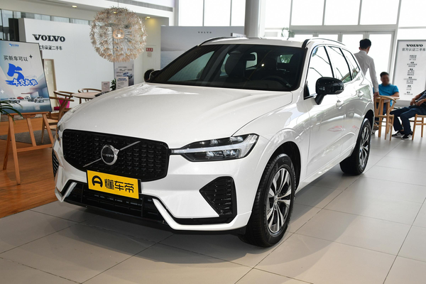 沃尔沃XC60 2022款 B5 四驱智逸运动版发动机最大扭矩(N·m)_基本信息图