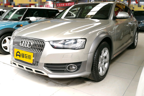 奥迪A4(进口) 2013款 40 TFSI allroad quattro 舒适型后排出风口_空调/冰箱图