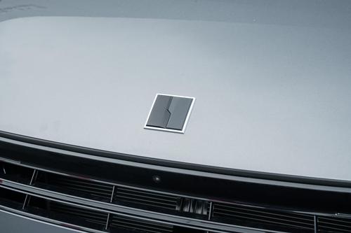 吉利出招！新车顶配12.86万，自研三大件+自研芯片，配领航辅助！