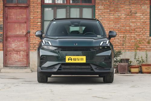 定位小型SUV，售12.86万，配1.5T+7DCT，实拍领克06 Renew版