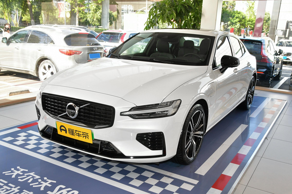 沃尔沃S60 PHEV 2022款 T8 E驱混动 四驱智雅运动版厂商_基本信息图