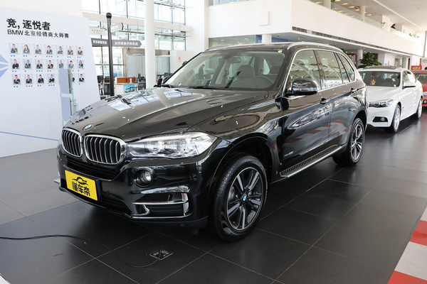 宝马X5(进口) 2018款 xDrive35i 典雅型胎压监测系统_被动安全图