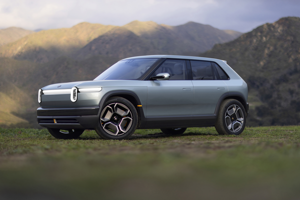 RIVIAN R3 2024款 基本型厂商_基本信息图