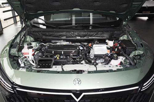 日产这波太秀了，这款SUV降至9.99万起，配1.5T插混+双独悬，值！