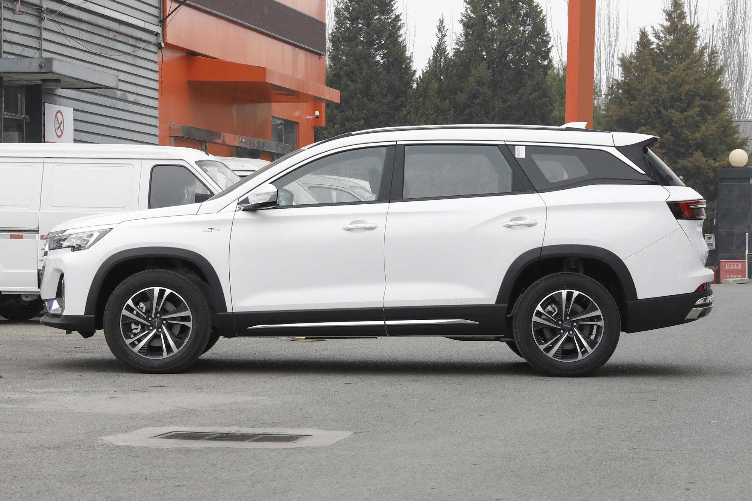 捷途x90壁纸_捷途x90_捷途x90外观图片_6/4238张图片_捷途x90冰川白