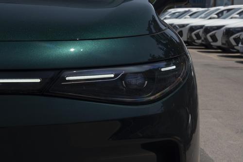 16万落地，三排六座椅，通勤遛娃都合适，二胎奶爸换车看这款