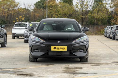 腾势Z9 DM：易三方技术加持，重塑豪华内涵，能否破局而出？